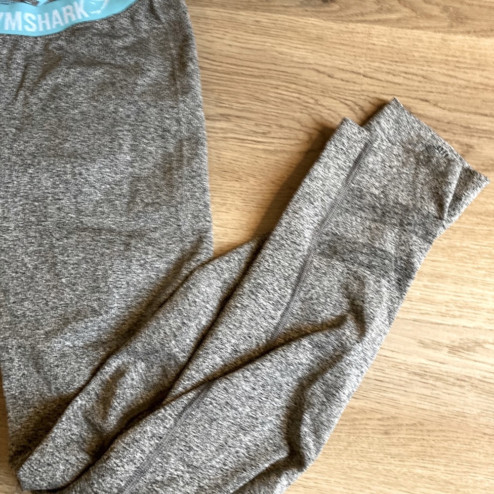 Low rise flex leggings